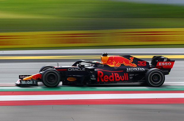 Selebrasi Max Verstappen...