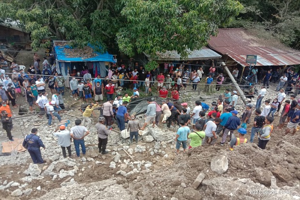 Tembok PPU Katolik Parapat...
