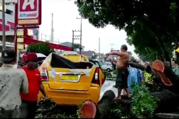 Tangis Pecah di Medan,...