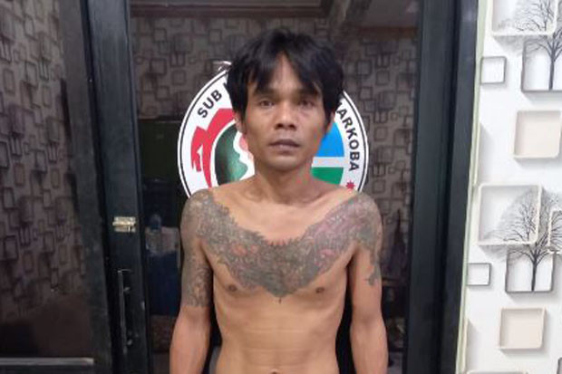 Viral Tawuran di Sentiong,...
