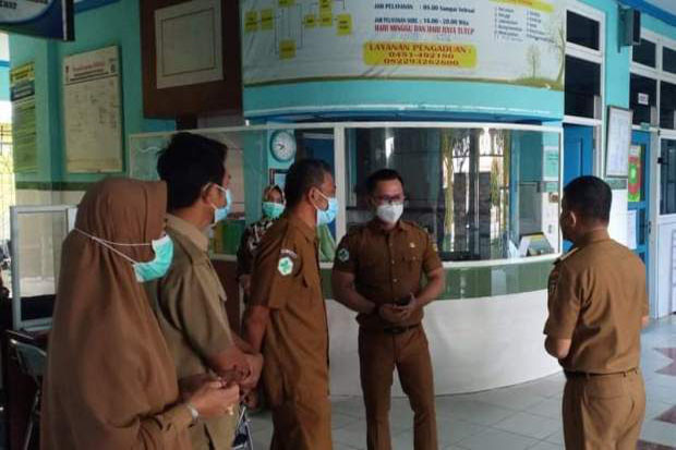 Wali Kota Palu Hadianto...