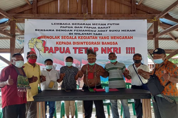 Tokoh Adat Papua Tegaskan...