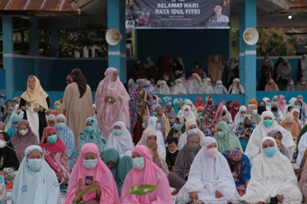 Masih Zona Merah, Shalat...