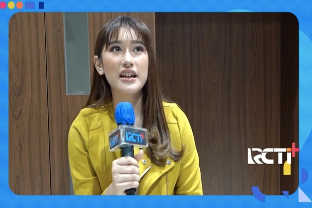 Berkarir Sebagai Host...