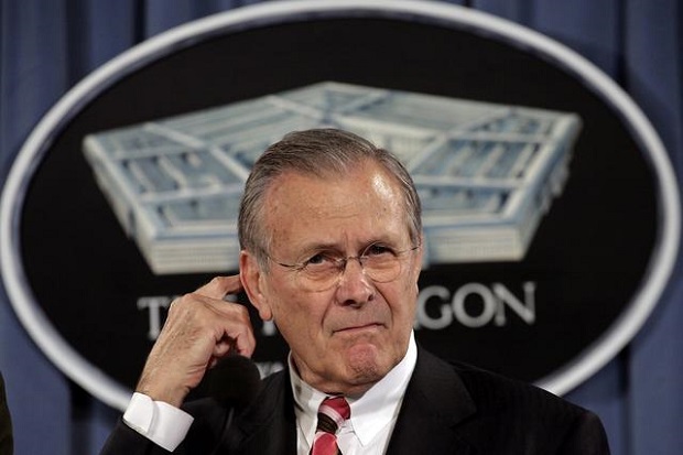 Donald Rumsfeld yang...