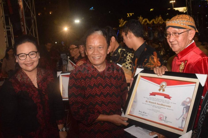Usai Pentas di Jakarta,...