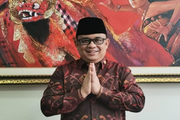 Ari Dwipayana: Vaksinasi...