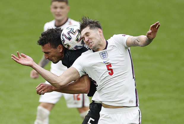 John Stones Beberkan...