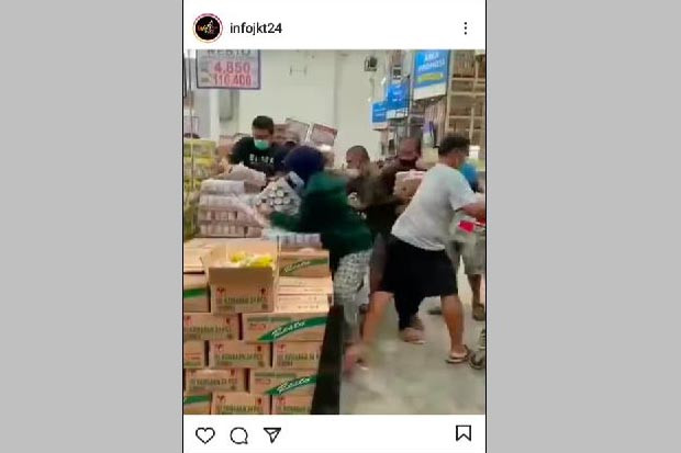 Viral, Video Konsumen...