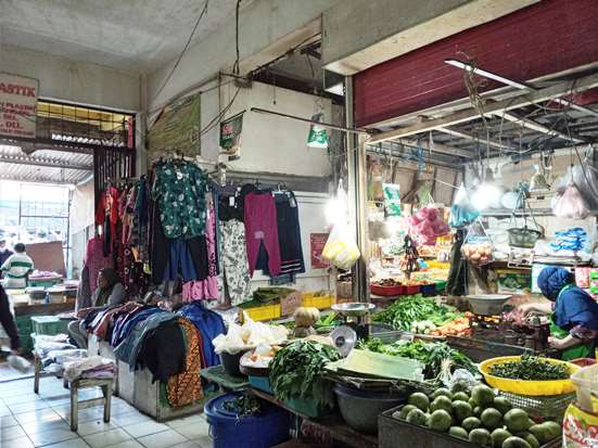 Begini Sepinya Pasar...