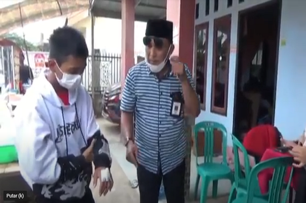 Begal Sadis Rampas Ponsel...