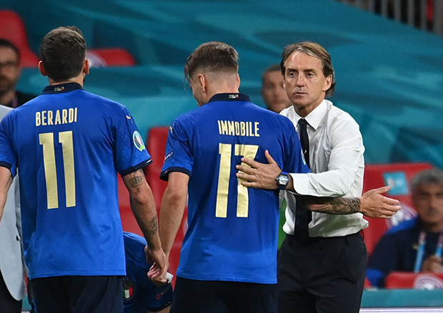 Italia Tembus Semifinal,...