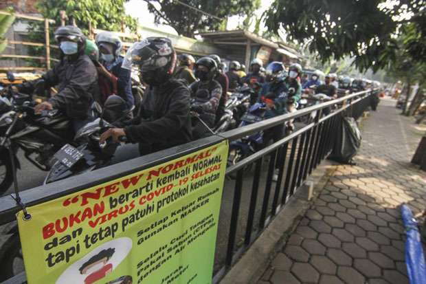 Hari Pertama Kerja Saat...