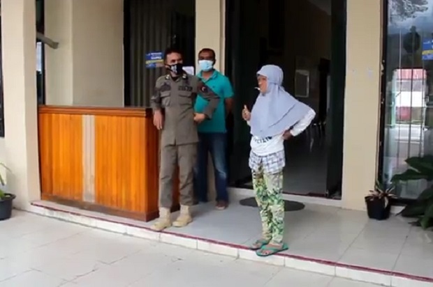 Wanita Muda Mengaku...