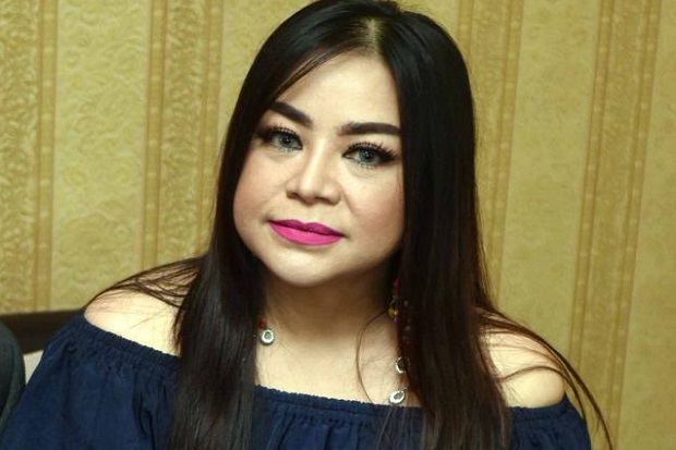 Aksi Anisa Bahar Lelang...