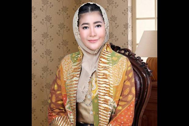 Wanita Emas Sindir Tangisan...