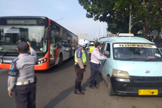 Hari Ke-5 PPKM Darurat,...