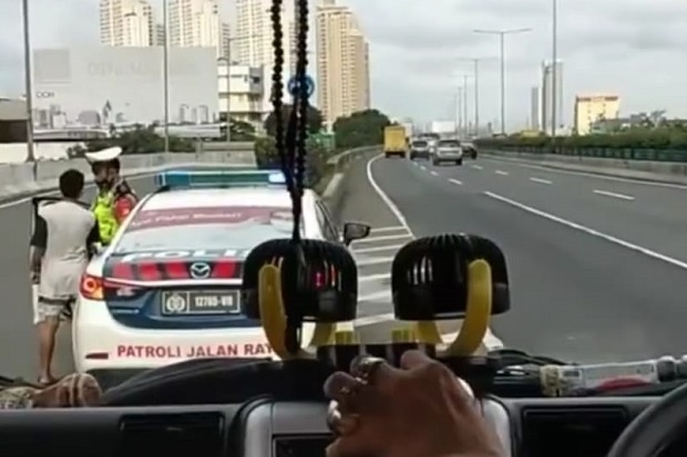 Viral, Oknum Polisi...