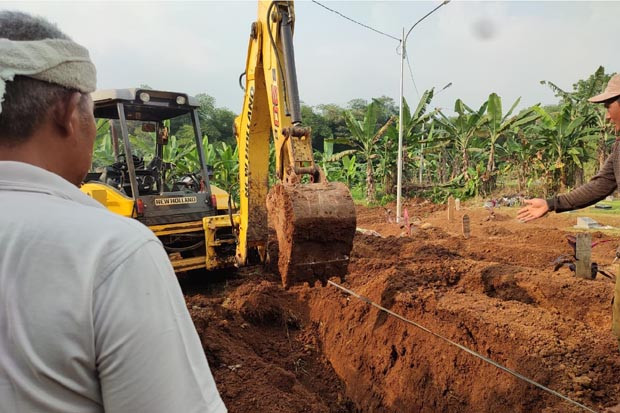 Penggali Kubur Kewalahan,...