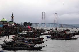 Upah Pembersihan Kapal...