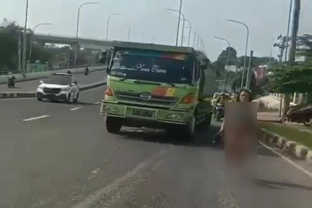 Palembang Geger, Wanita...
