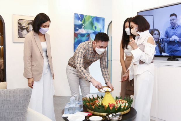 Ekles Clinic X Yulindra...