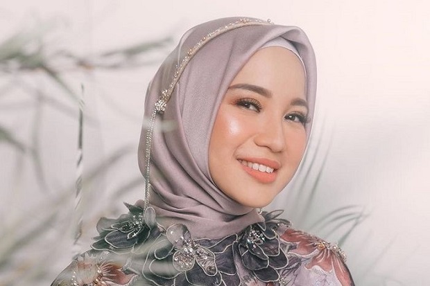 Chacha Frederica dan...