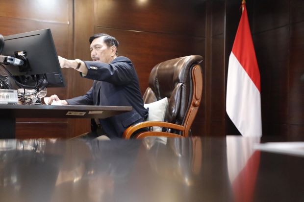 Luhut Minta Polisi dan...
