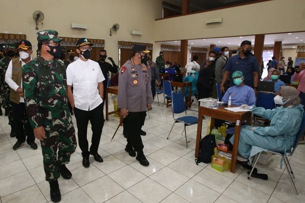 Datangi Serbuan Vaksin,...