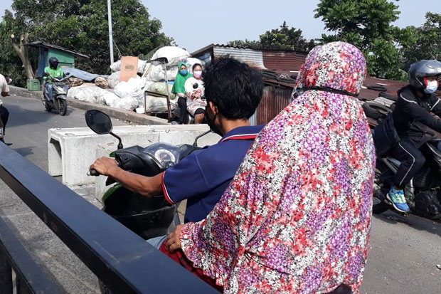 Jadi Jalur Tikus, Jalan...