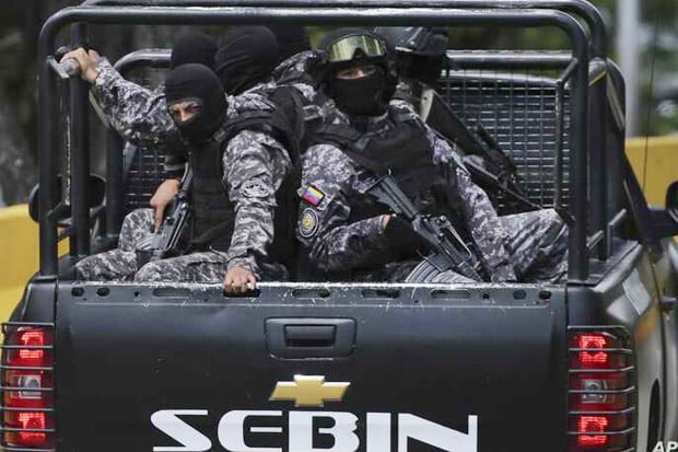 Polisi dan Gengster...