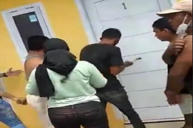 Gempar! Istri Jebol...