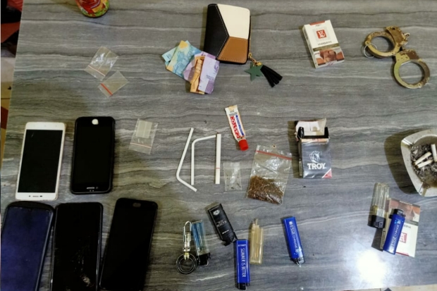 Polisi Ringkus Sembilan...