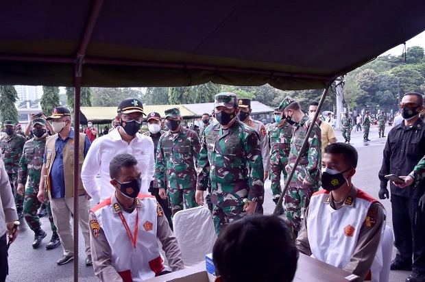 Panglima TNI Semangati...