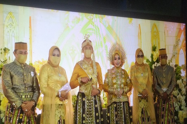Heboh Pesta Nikah Anak...