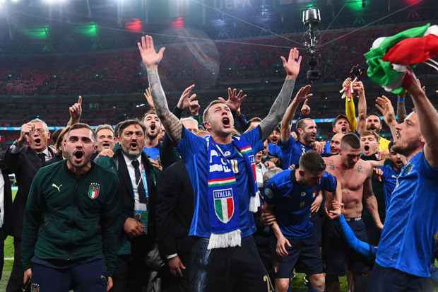 Final Piala Eropa 2020...