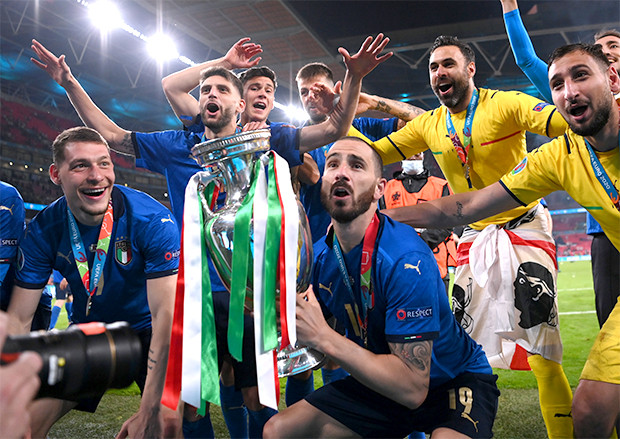Italia Bungkam Inggris...