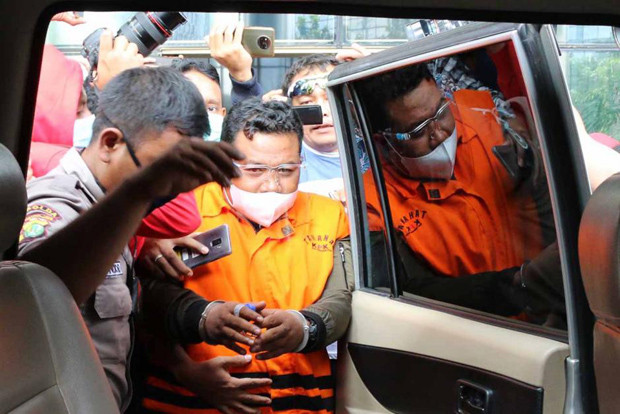Informasi Penggeledahan...