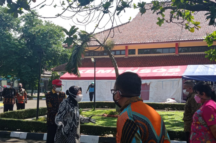 Kecewa Dapur Umum Belum...