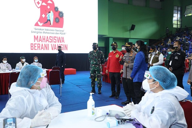 Panglima TNI Ucapkan...