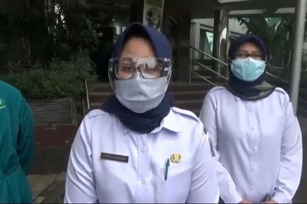 Lahiran di Bus, RSU...