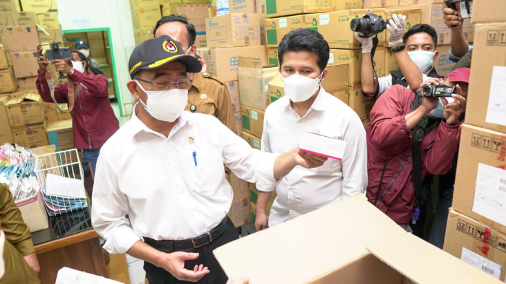 Masyarakat Sedang Susah,...