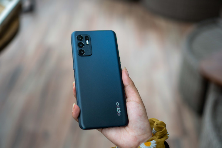 Unboxing OPPO Reno6,...