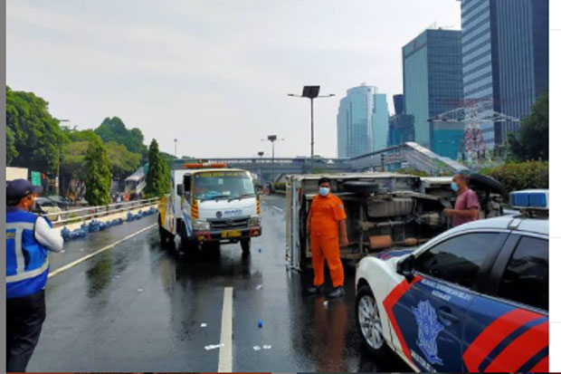 Pecah Ban, Mobil Pembawa...