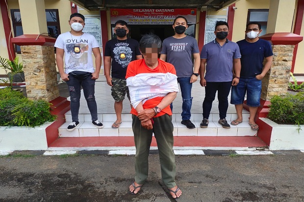 Tomohon Gempar, Lansia...