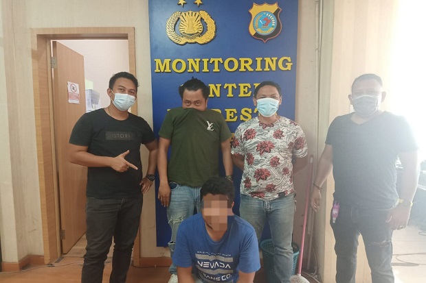 Pedagang Pasar Bersehati...