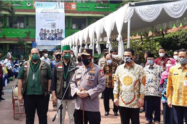 Bersama Kapolri, PB...