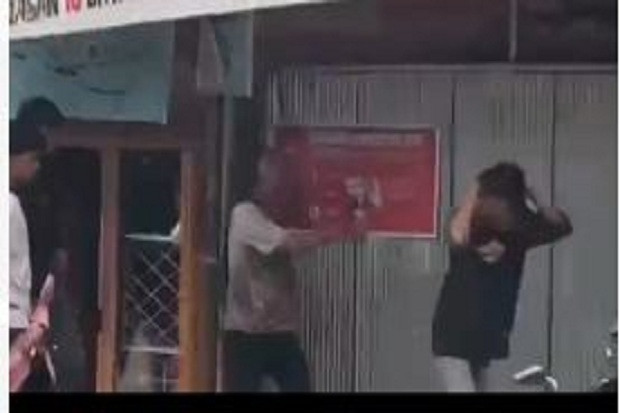 Beredar Video Pemukulan...