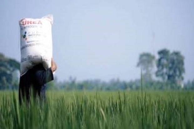 Jual Pupuk Subsidi Lebihi...