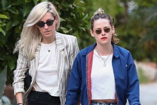 Kristen Stewart Dikabarkan...